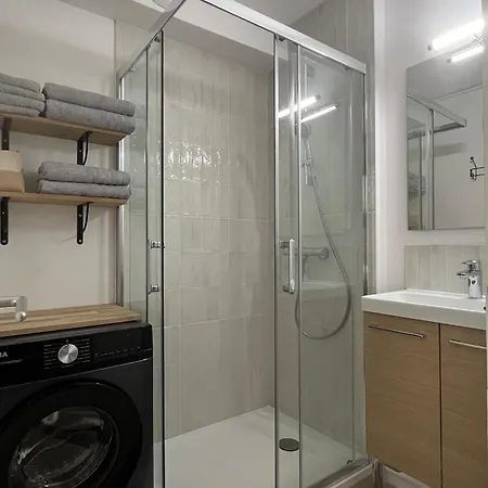 T2 Au Calme A 200m De La Avec Parking Prive *